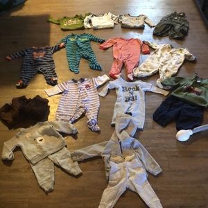 Baby boy clothes bulk. Sizes 6-9 and a few 3-6